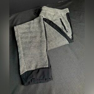 Jack, herringbone- black and white‎ joggers